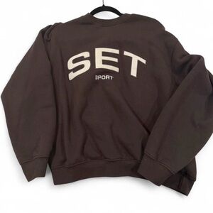 SET Active Brown Crewneck Birthday Drop